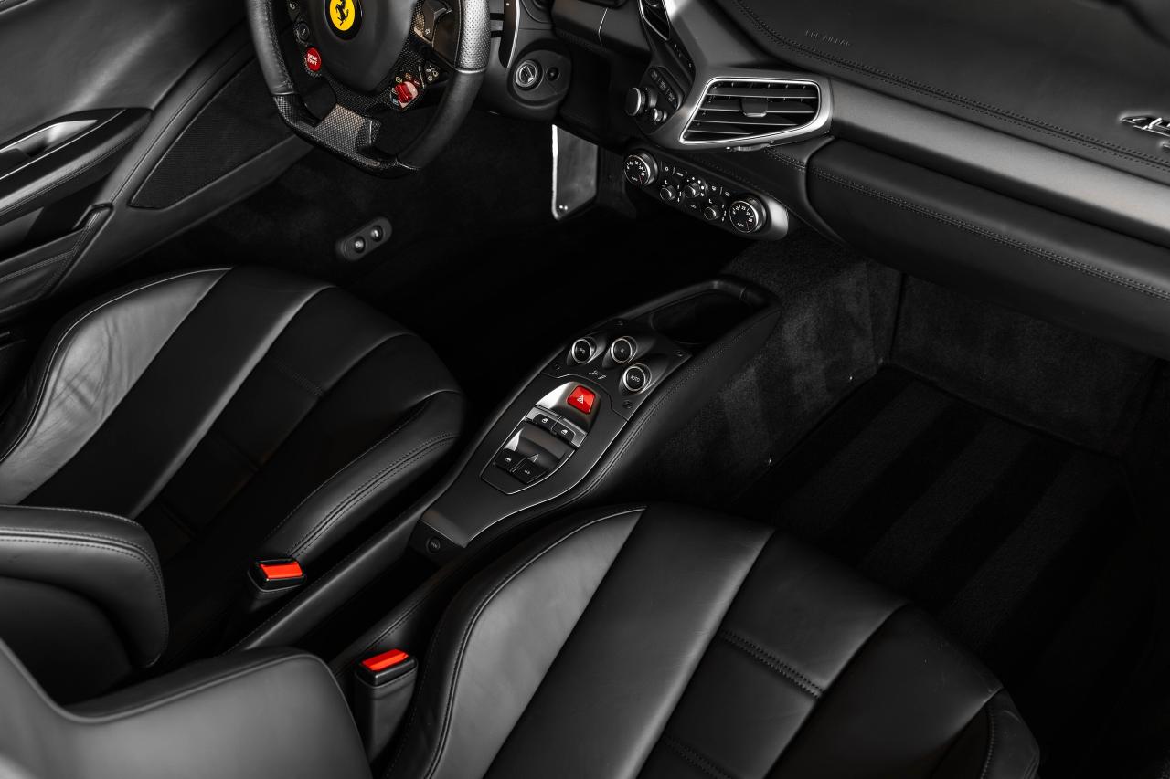 2013 Ferrari 458 Spider 2dr Conv Photo