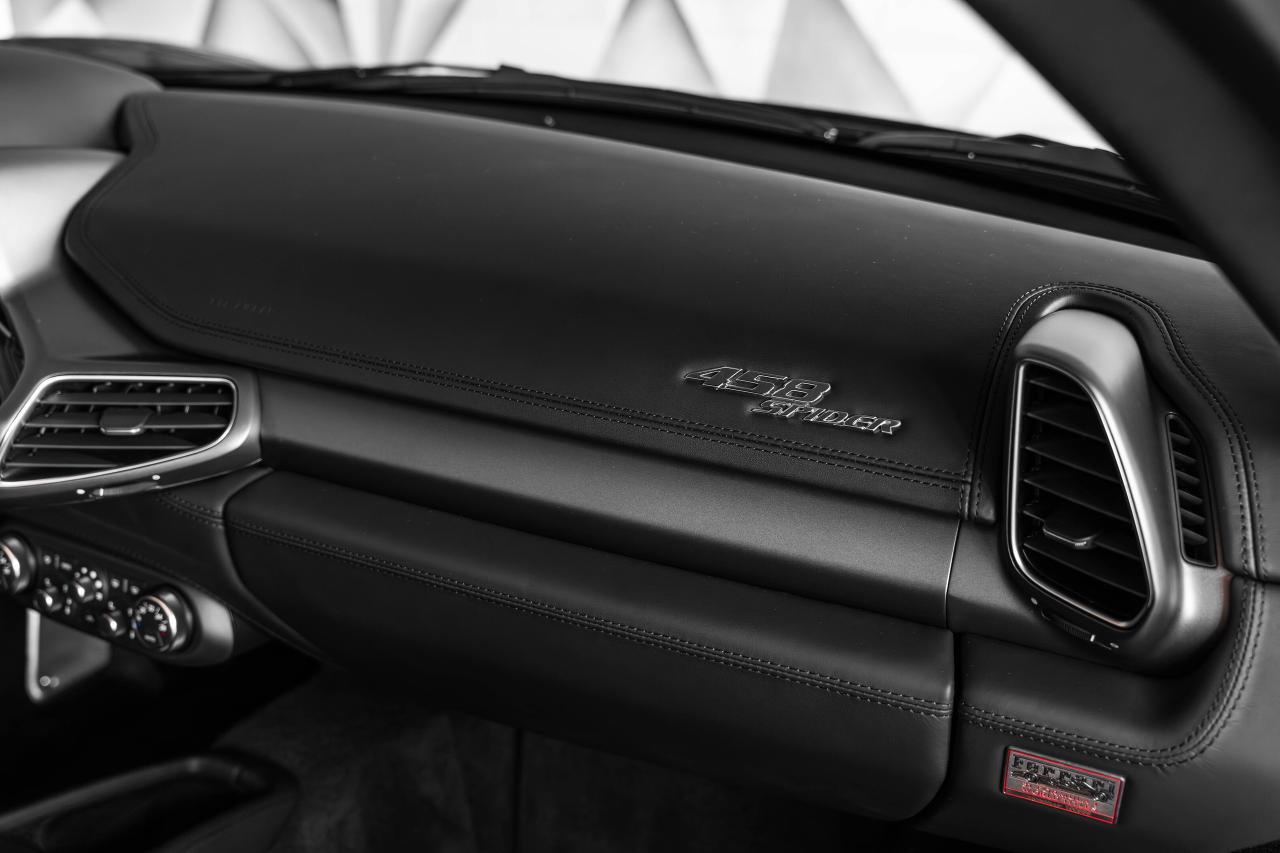 2013 Ferrari 458 Spider 2dr Conv Photo