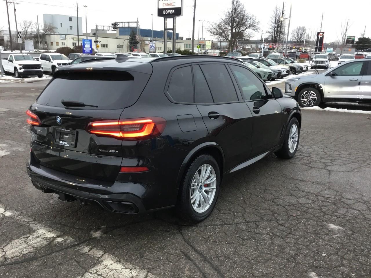 2022 BMW X5 xDrive45e Photo4