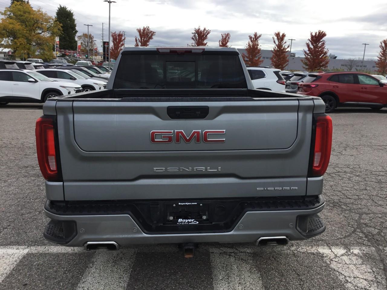 2024 GMC Sierra 1500 Denali Photo3