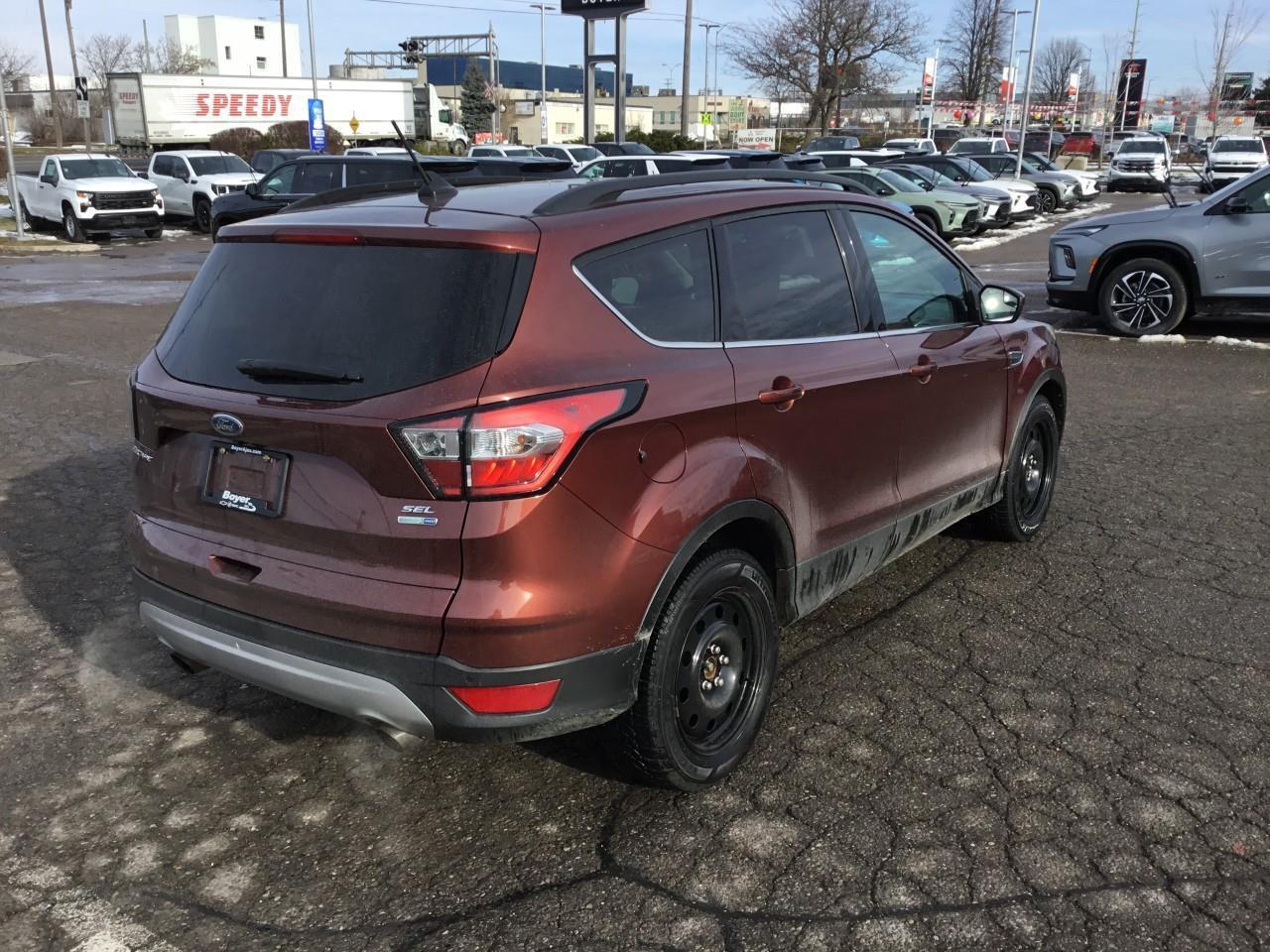 2018 Ford Escape SEL Photo4