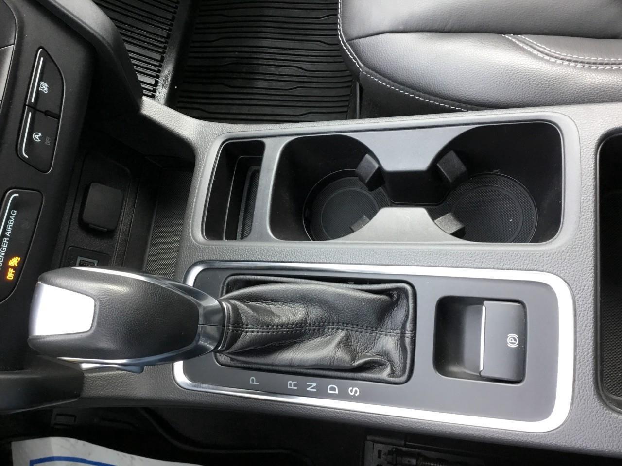 2018 Ford Escape SEL Photo