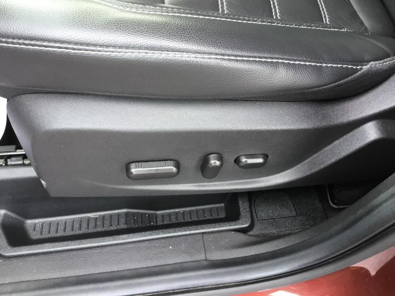 2018 Ford Escape SEL Photo