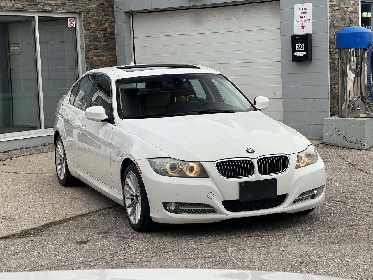 2011 BMW 3 Series 335d – Alpine White on Saddle Brown Dakota Leather Photo2