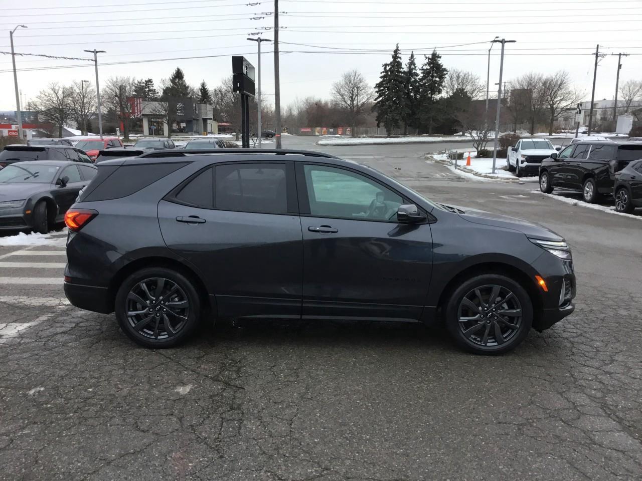 2022 Chevrolet Equinox RS Photo