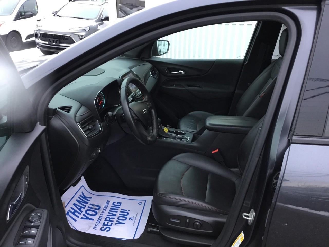 2022 Chevrolet Equinox RS Photo