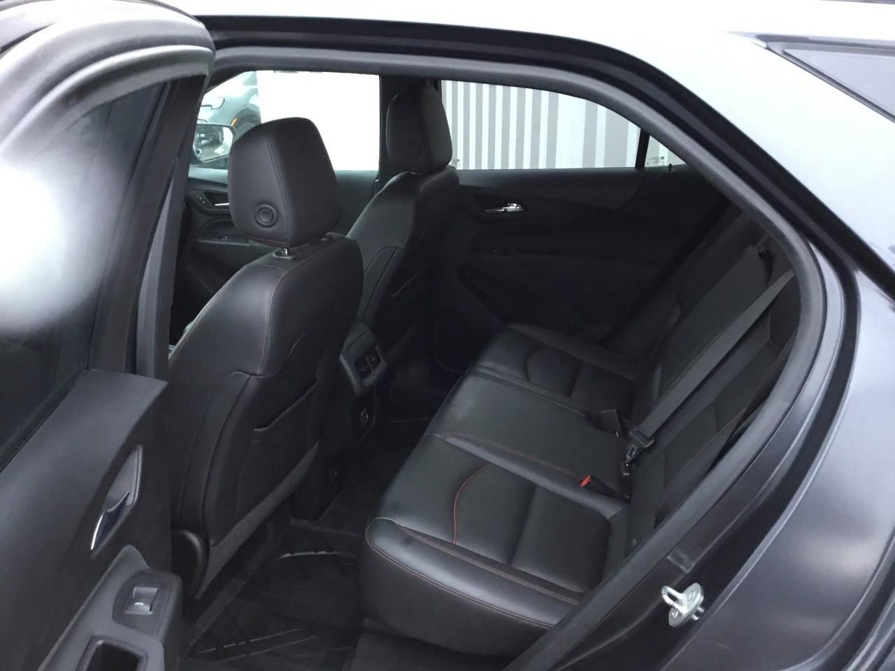 2022 Chevrolet Equinox RS Photo