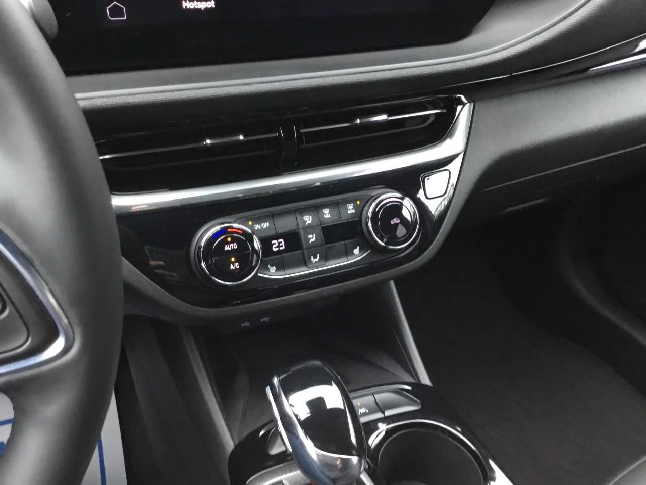 2024 Buick Envista Sport Touring Photo