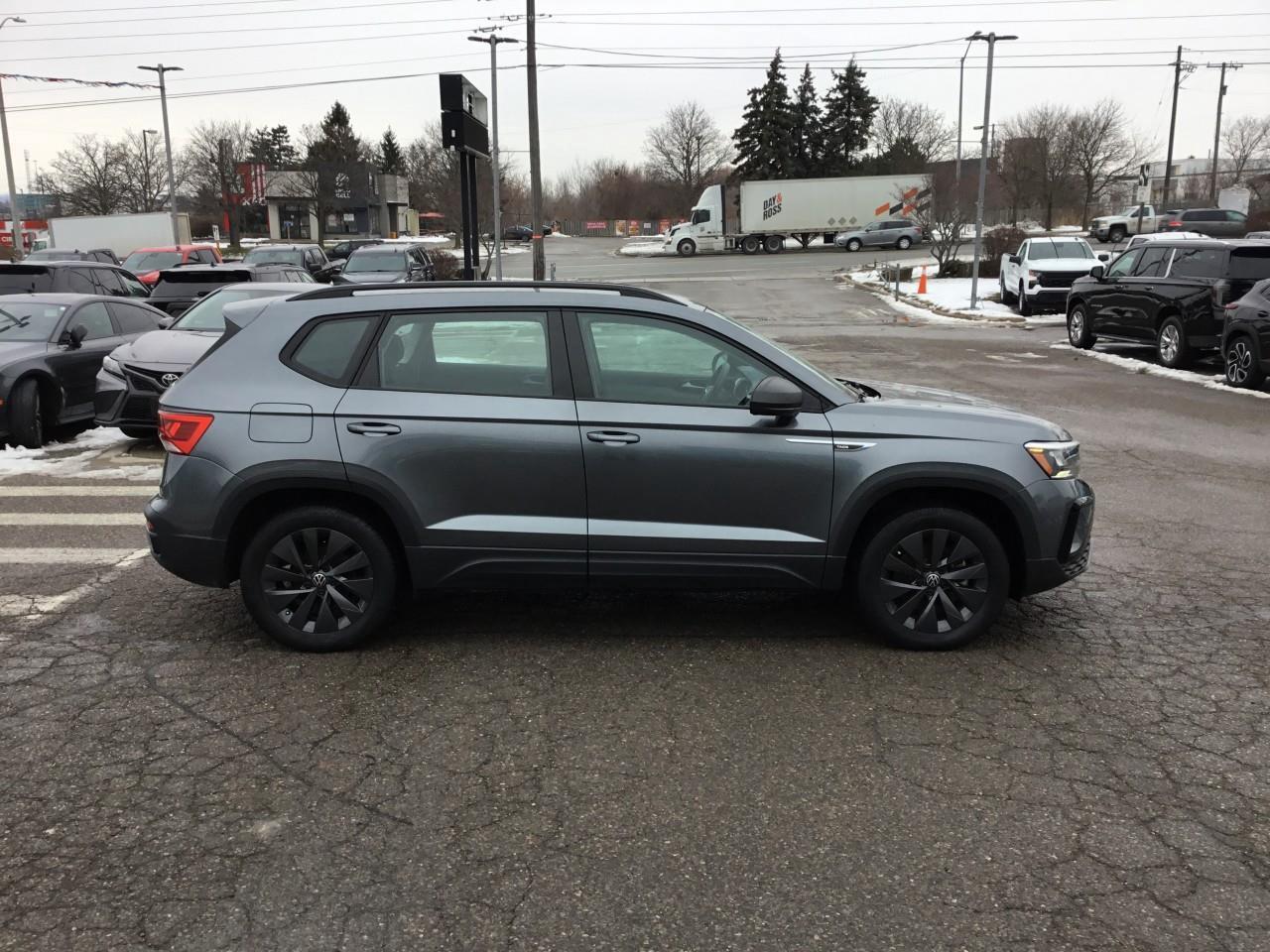 2022 Volkswagen Taos Trendline Photo