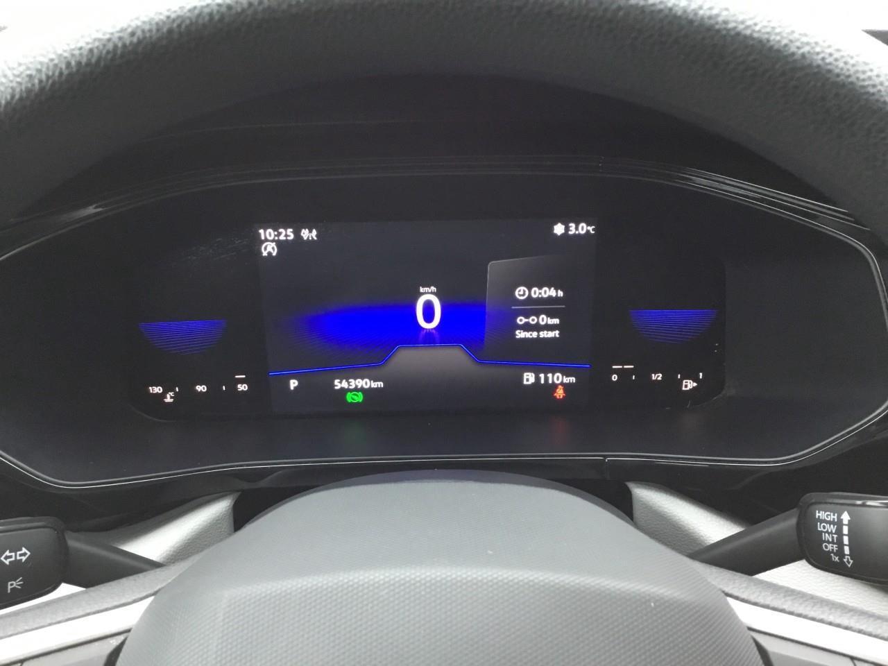 2022 Volkswagen Taos Trendline Photo