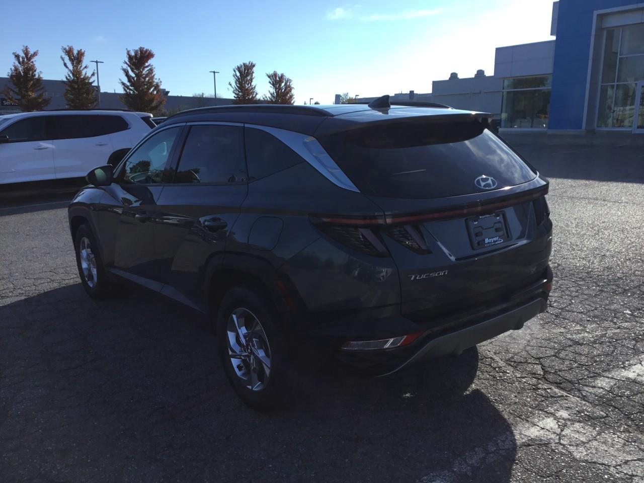 2022 Hyundai Tucson Preferred w/Trend Package Photo2