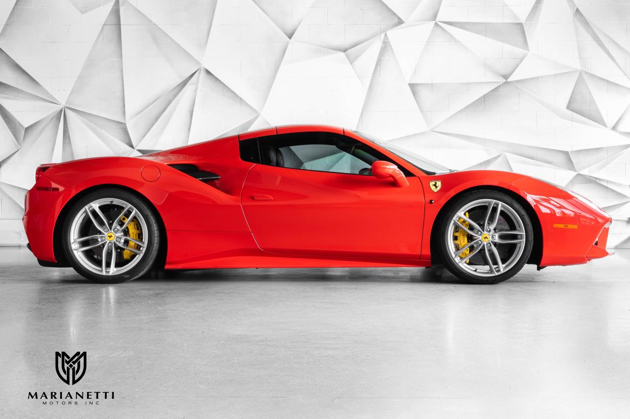 2019 Ferrari 488 Spider Convertible Photo3