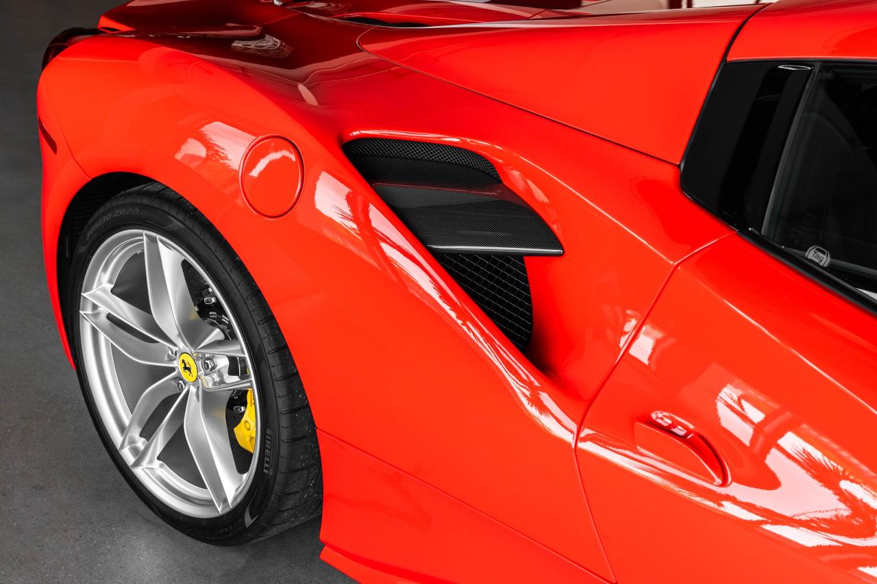 2019 Ferrari 488 Spider Convertible Photo