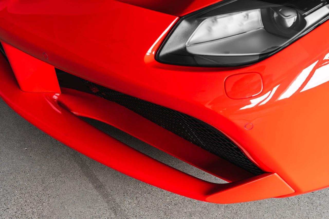 2019 Ferrari 488 Spider Convertible Photo