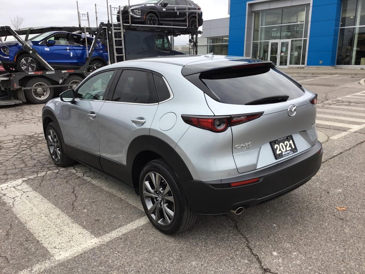 2021 Mazda CX-30 GT Photo2