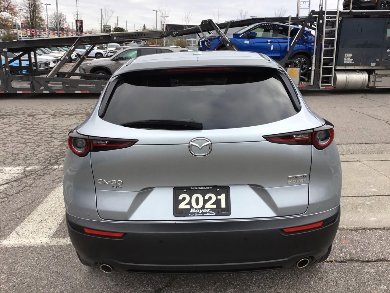 2021 Mazda CX-30 GT Photo3