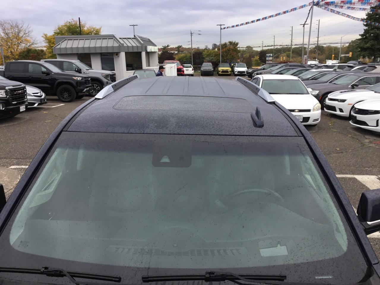 2019 Cadillac Escalade LUXURY Photo