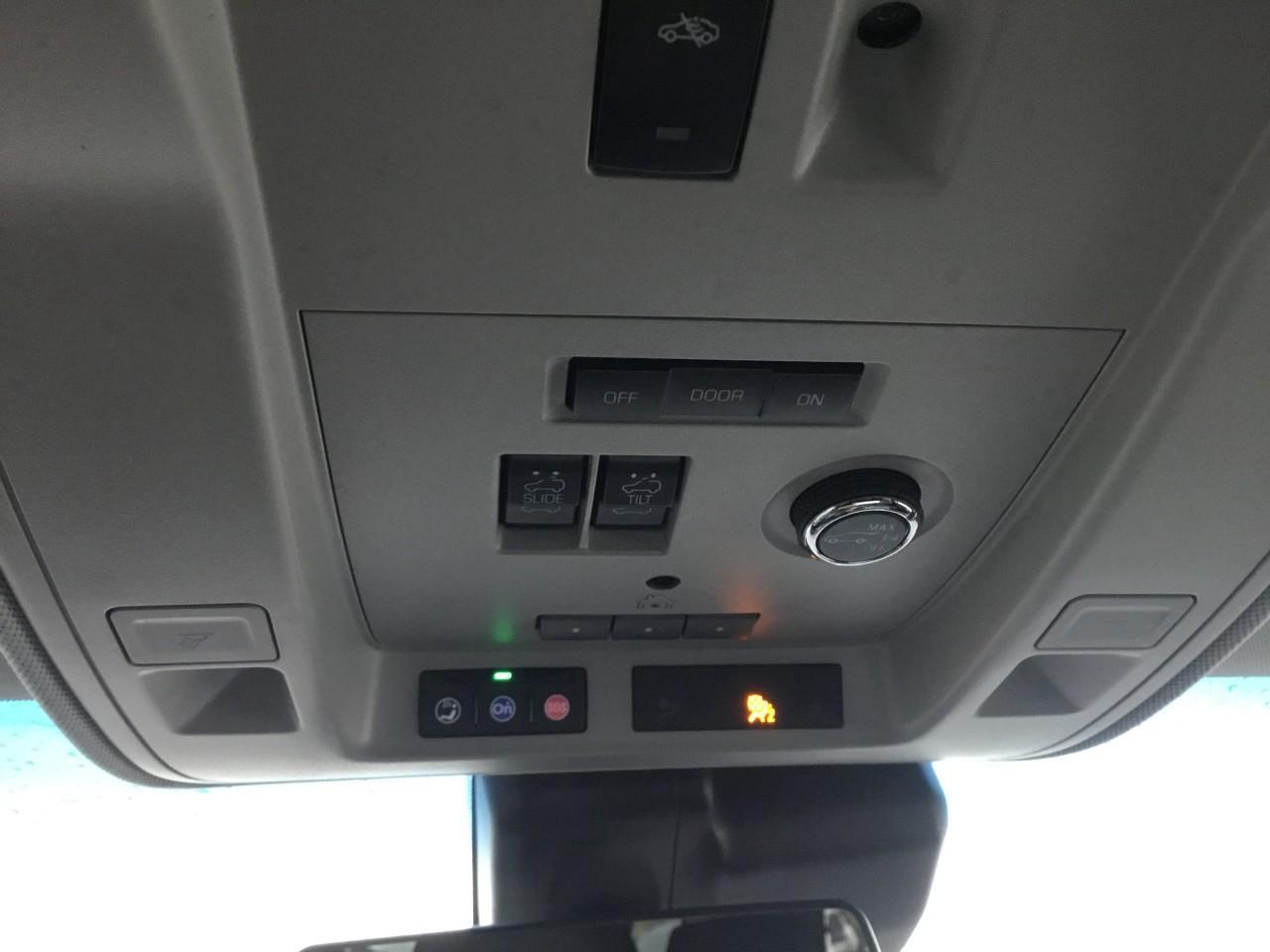 2019 Cadillac Escalade LUXURY Photo