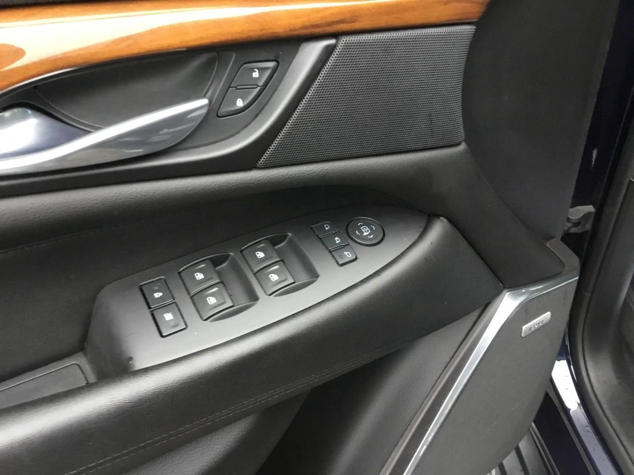 2019 Cadillac Escalade LUXURY Photo