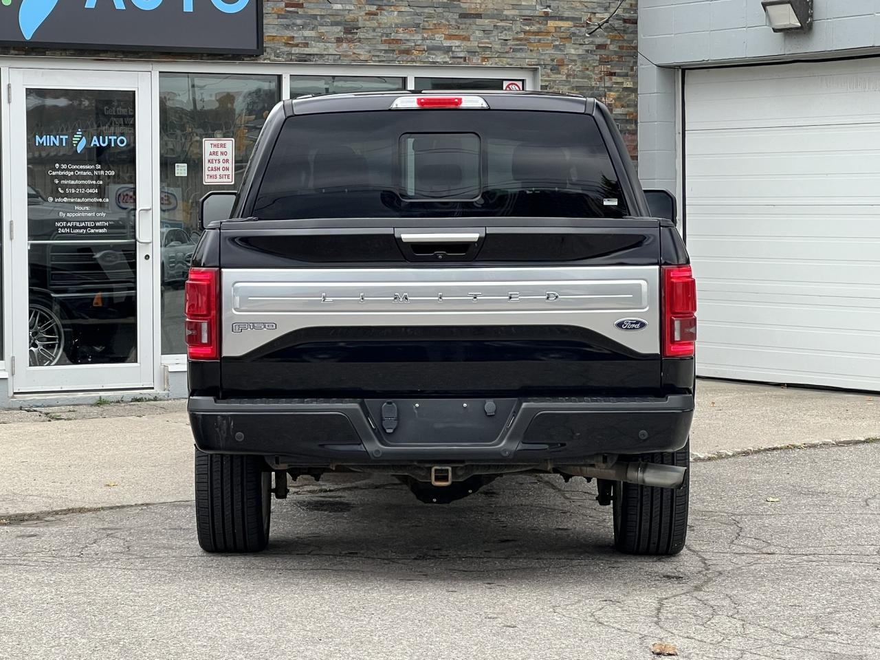 2017 Ford F-150 Limited SuperCrew 4×4 Photo