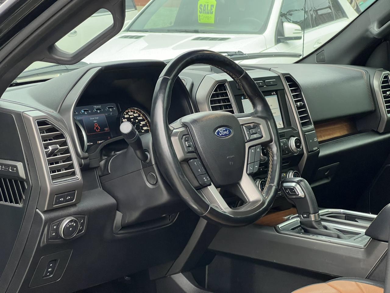 2017 Ford F-150 Limited SuperCrew 4×4 Photo