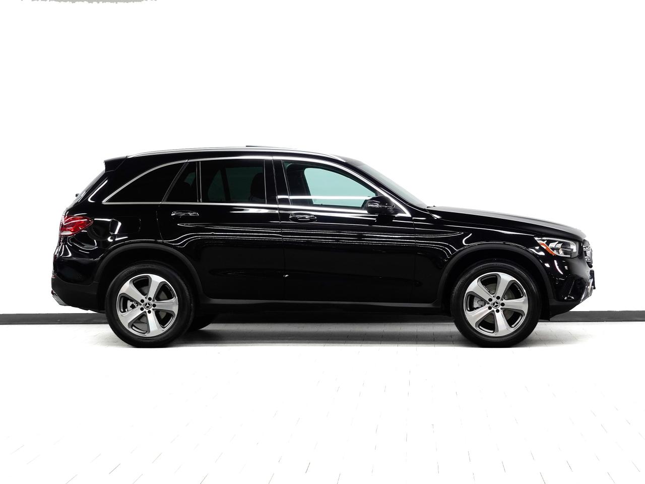 2022 Mercedes-Benz GLC 300 4MATIC | Nav | Leather | Pano roof | BlindSpot