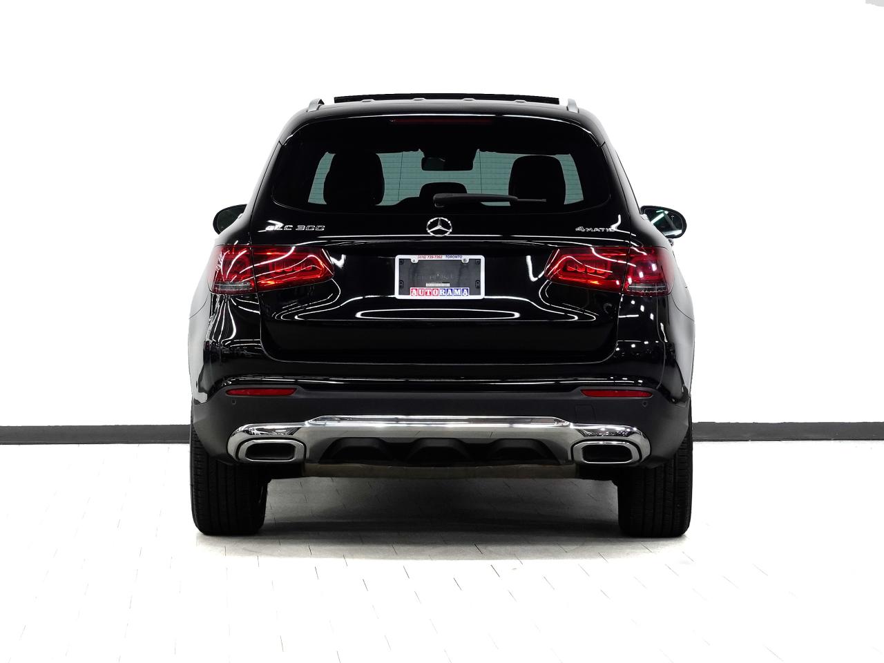 2022 Mercedes-Benz GLC 300 4MATIC | Nav | Leather | Pano roof | BlindSpot Photo