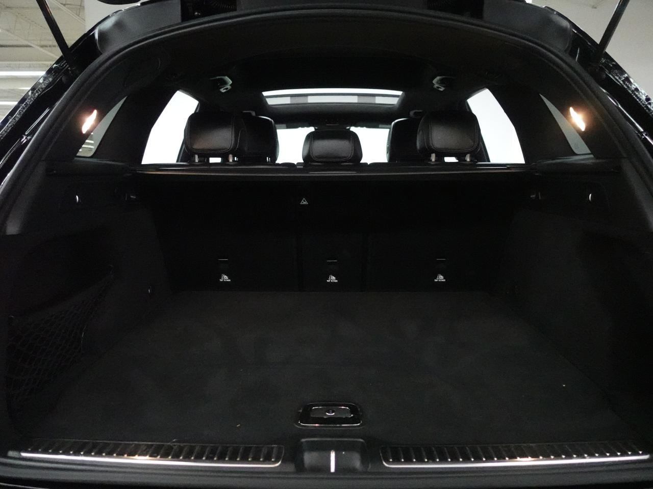 2022 Mercedes-Benz GLC 300 4MATIC | Nav | Leather | Pano roof | BlindSpot Photo