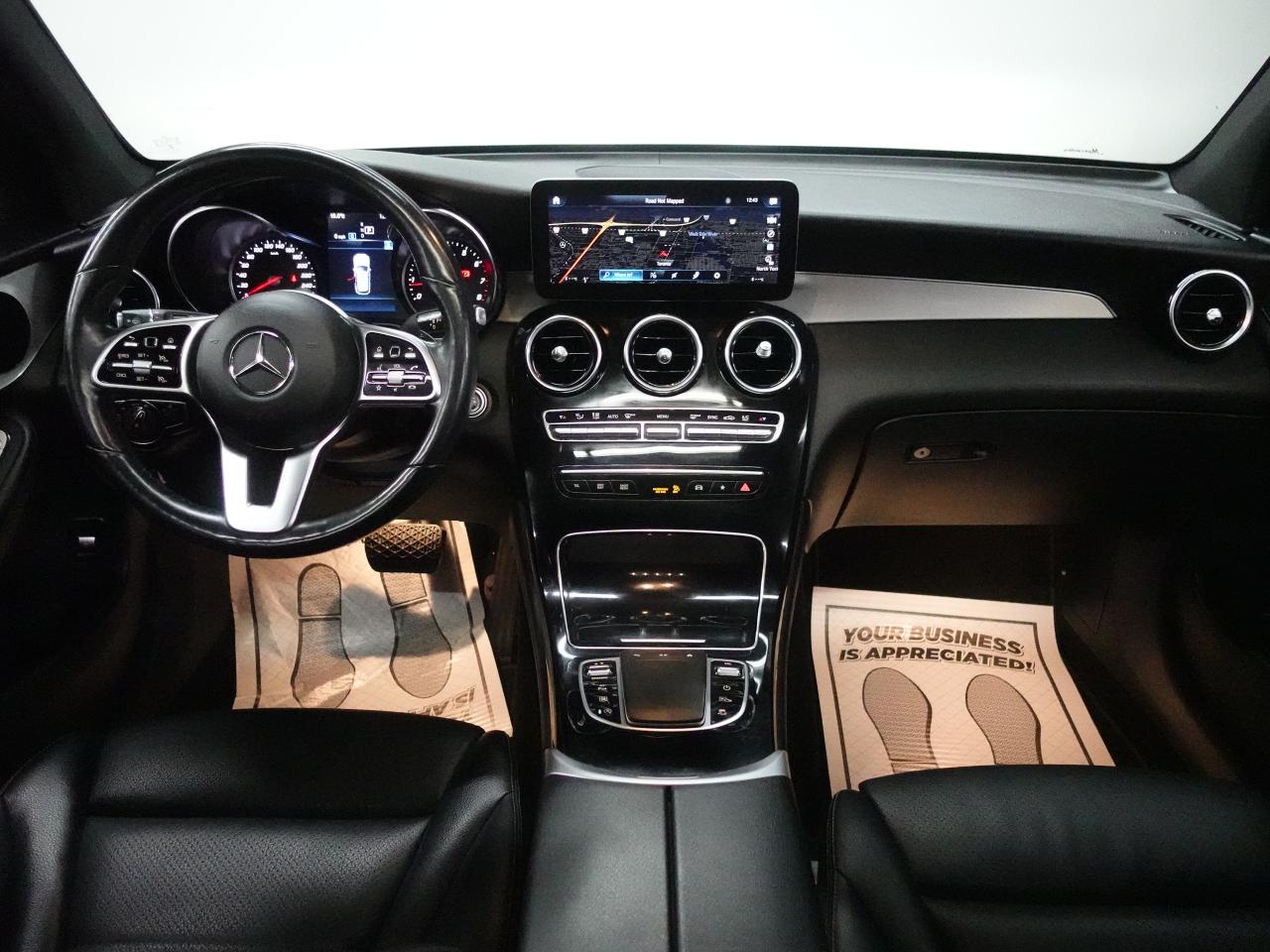 2022 Mercedes-Benz GLC 300 4MATIC | Nav | Leather | Pano roof | BlindSpot Photo