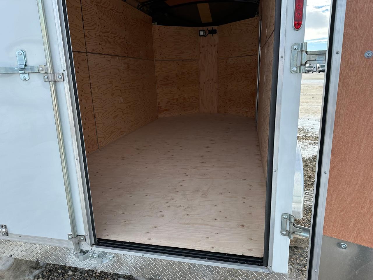2026 Agassiz Enclosed Cargo 7 x 14' Agassiz Barn Door Photo4