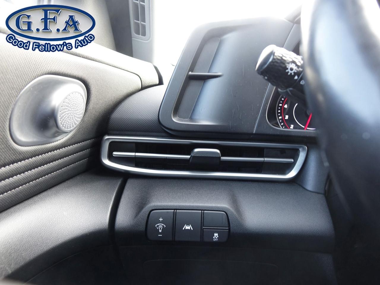 2022 Hyundai Elantra PREFERRED MODEL, SUN & TECH PACKAGE, SUNROOF, REAR Photo36