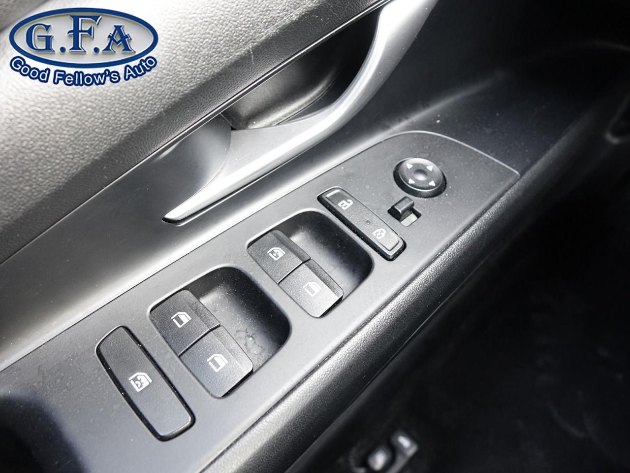 2022 Hyundai Elantra PREFERRED MODEL, SUN & TECH PACKAGE, SUNROOF, REAR Photo37