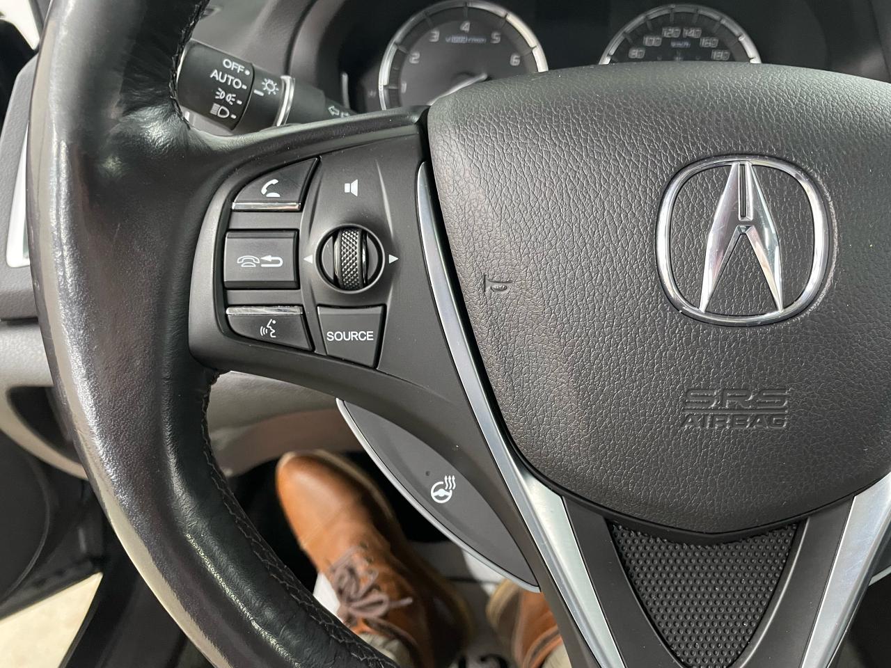 2016 Acura TLX Tech Photo15