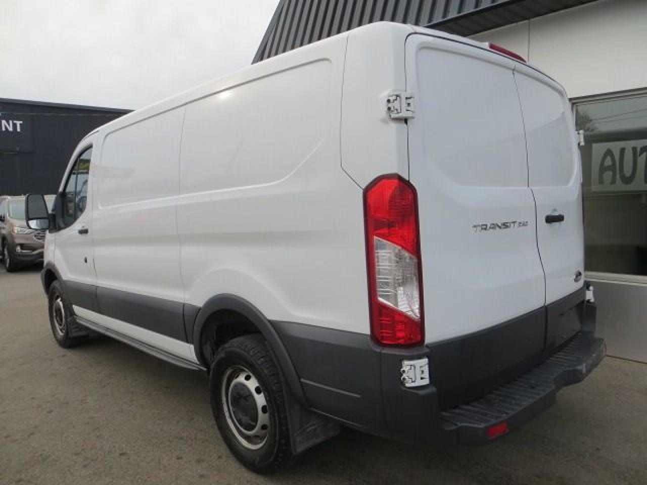 2019 Ford Transit CERTIFIED, T-250, 3.7L, SHELVES, DIVIDER Photo