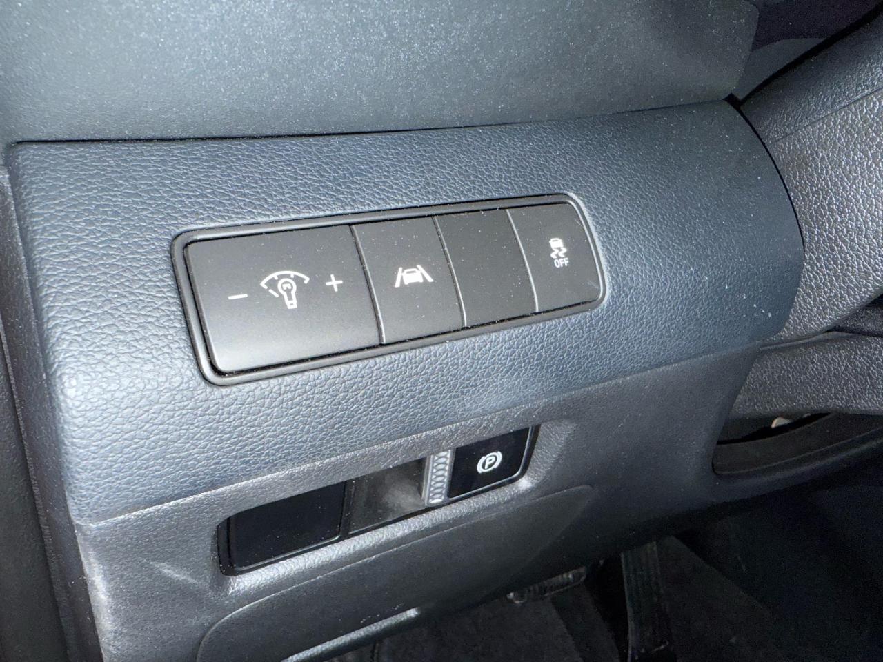 2021 Hyundai Santa Fe ESSENTIAL - Photo #14