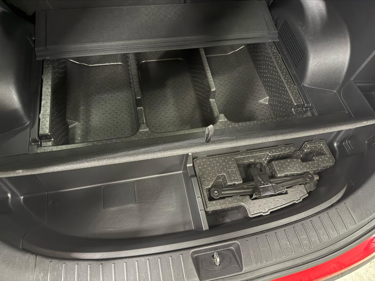 2021 Hyundai Santa Fe ESSENTIAL - Photo #10