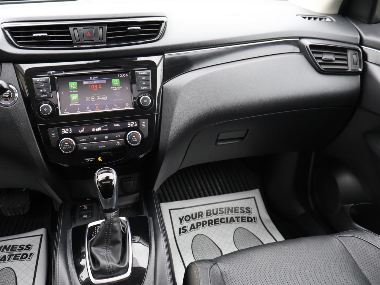 2019 Nissan Qashqai Sport SL AWD CERTIFIED *NISSAN MAINTAIN* CAMERA NAV BLUETOOTH LEATHER HEATED SEATS SUNROOF CRUISE ALLOYS Photo