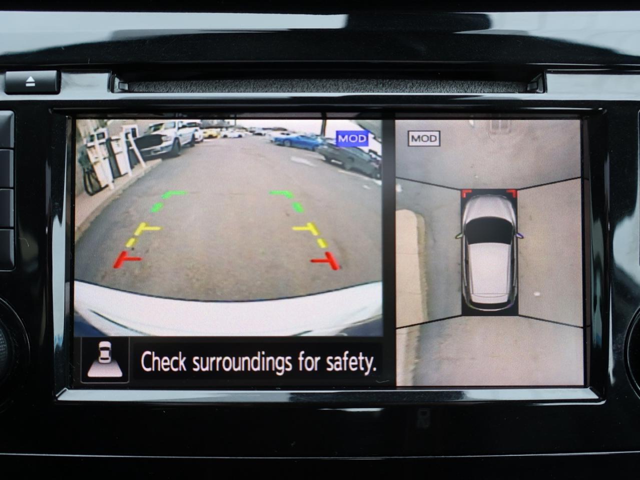 2019 Nissan Qashqai Sport SL AWD CERTIFIED *NISSAN MAINTAIN* CAMERA NAV BLUETOOTH LEATHER HEATED SEATS SUNROOF CRUISE ALLOYS Photo