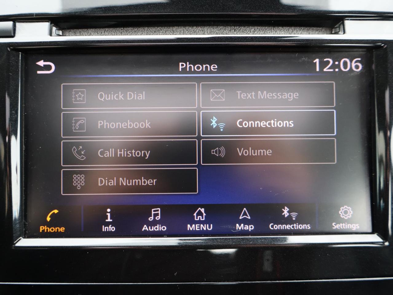 2019 Nissan Qashqai Sport SL AWD CERTIFIED *NISSAN MAINTAIN* CAMERA NAV BLUETOOTH LEATHER HEATED SEATS SUNROOF CRUISE ALLOYS Photo