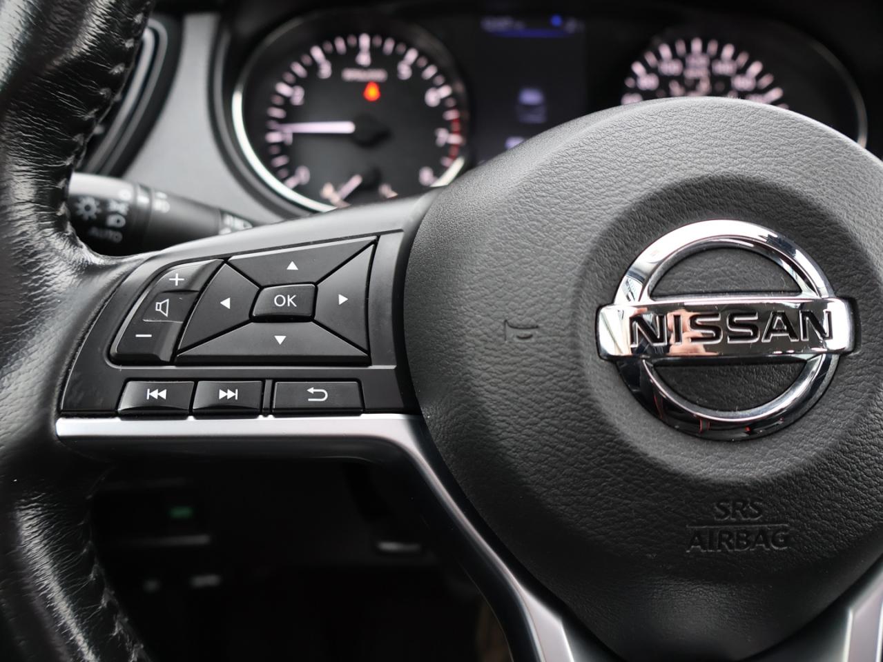 2019 Nissan Qashqai Sport SL AWD CERTIFIED *NISSAN MAINTAIN* CAMERA NAV BLUETOOTH LEATHER HEATED SEATS SUNROOF CRUISE ALLOYS Photo