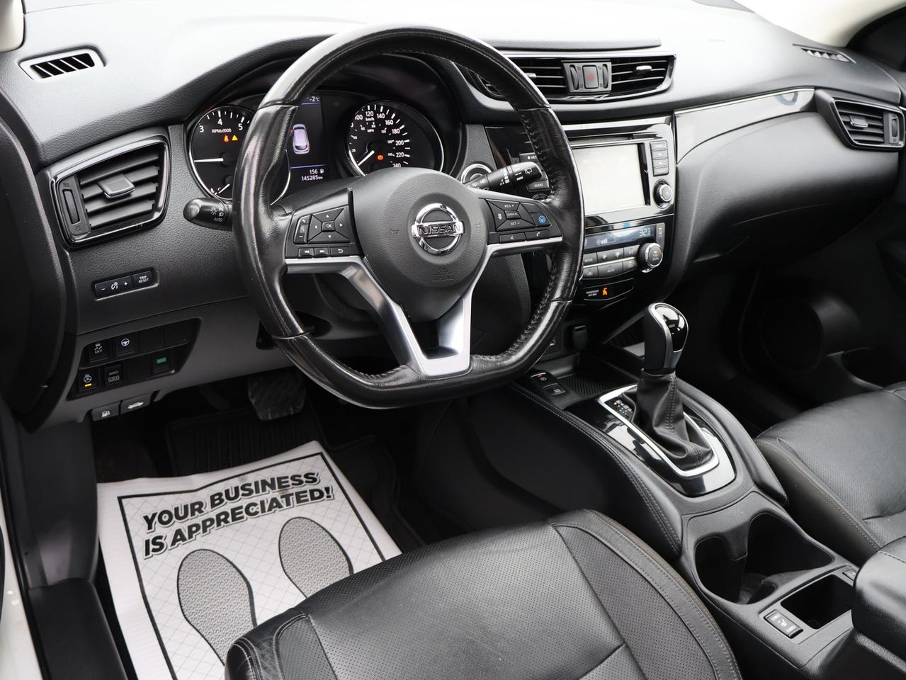 2019 Nissan Qashqai Sport SL AWD CERTIFIED *NISSAN MAINTAIN* CAMERA NAV BLUETOOTH LEATHER HEATED SEATS SUNROOF CRUISE ALLOYS Photo