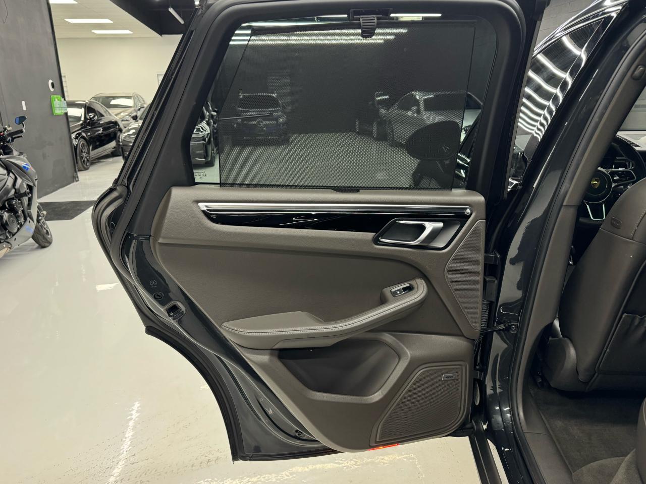 2019 Porsche Macan S|NAV|BACKUP|PANO|CHRONO|BOSE|LDW|BSM| Photo