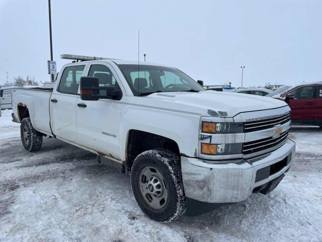 2016 Chevrolet Silverado K2500 HE Photo2