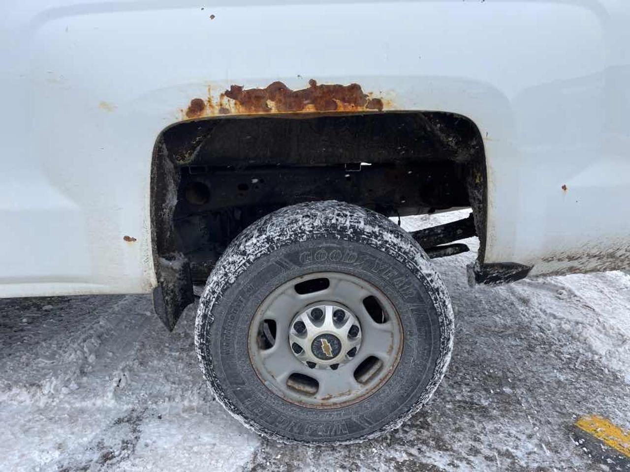 2016 Chevrolet Silverado K2500 HE Photo
