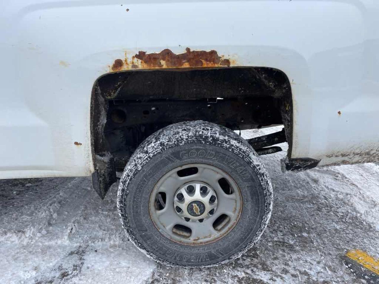 2016 Chevrolet Silverado K2500 HE Photo