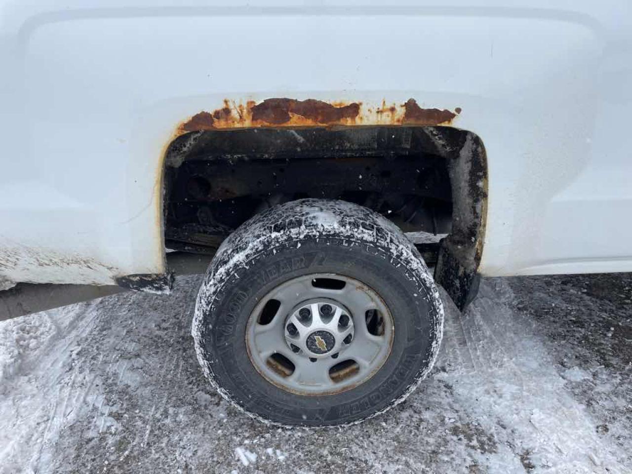 2016 Chevrolet Silverado K2500 HE Photo