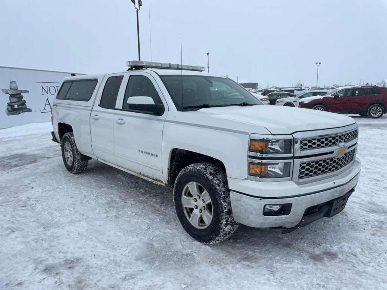 2015 Chevrolet Silverado 1500 LT Photo2