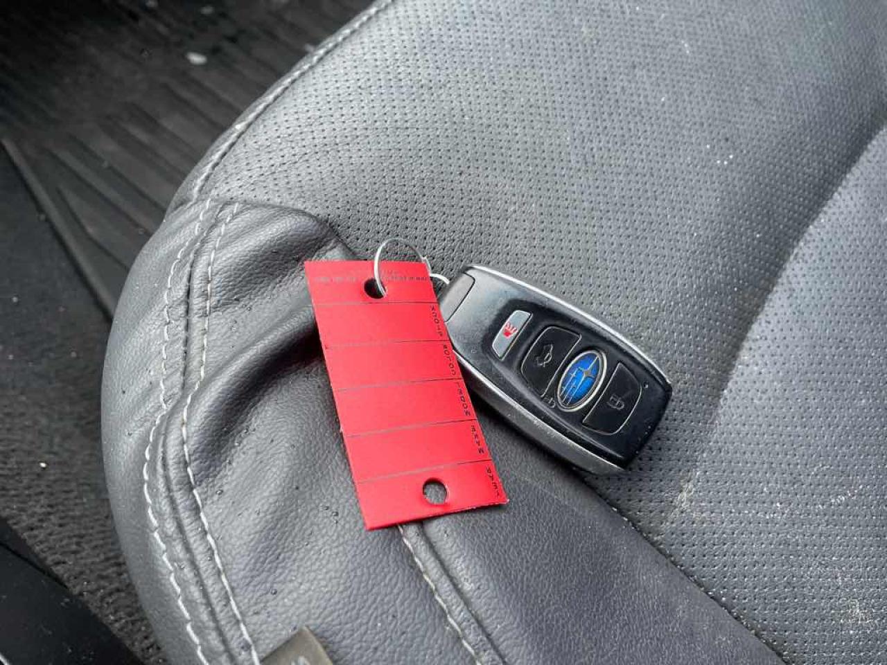 2017 Subaru LEGACY 3.6R LIMITE  Photo