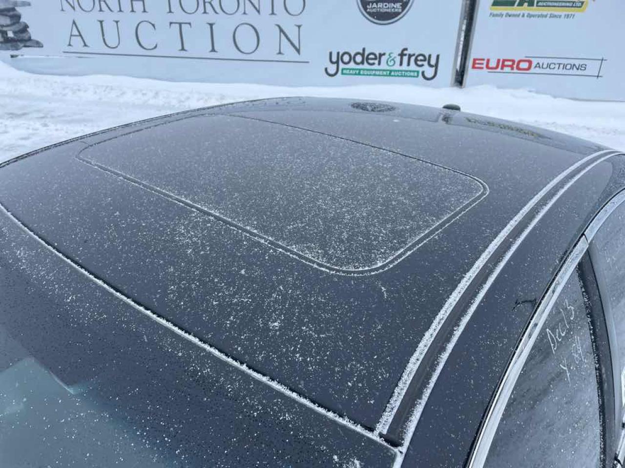 2017 Subaru LEGACY 3.6R LIMITE  Photo