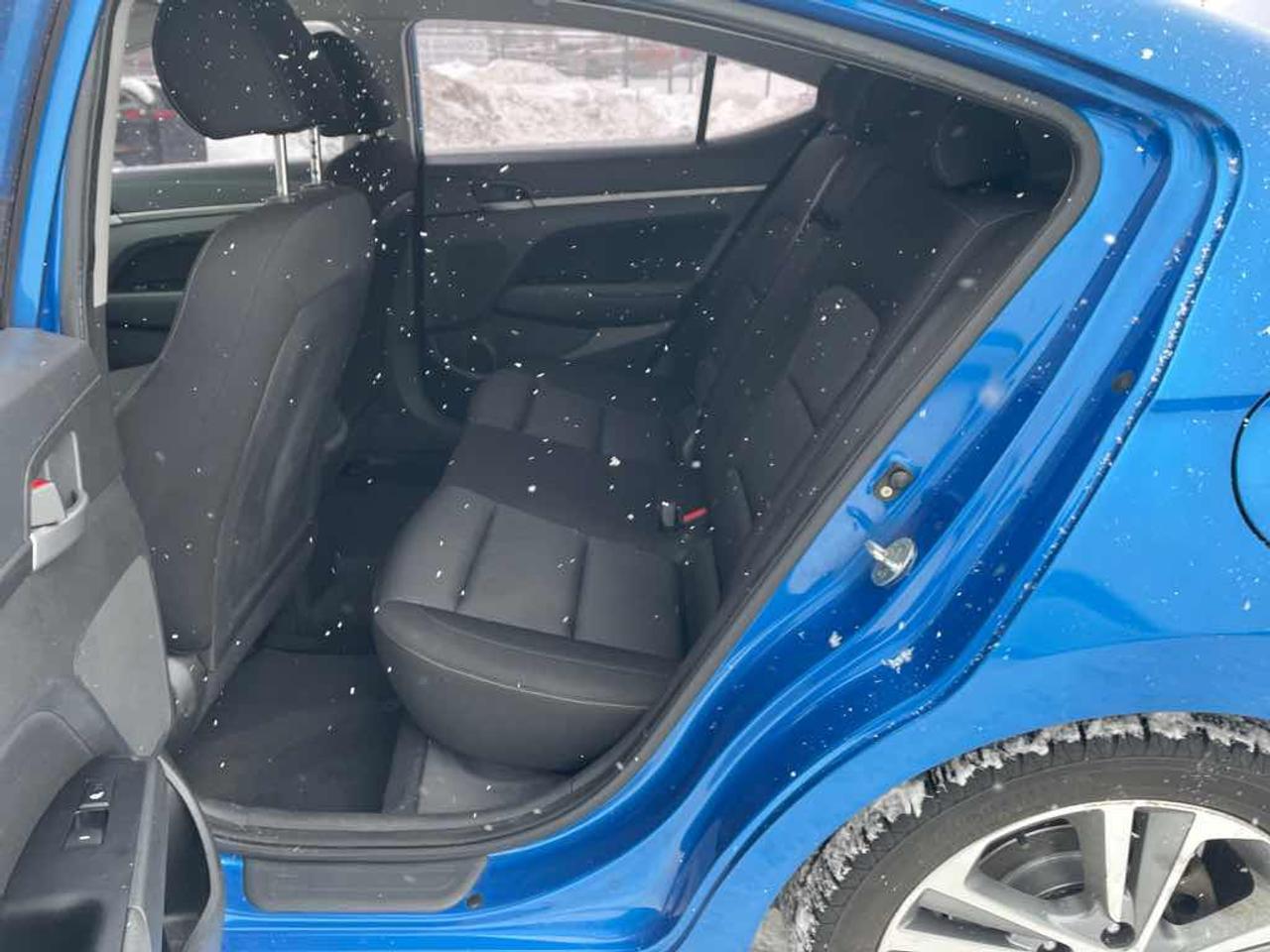 2017 Hyundai Elantra Value Photo